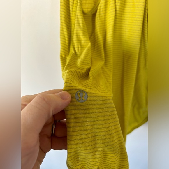 lululemon 105 F Singlet Yellow Tank Top - Picture 6 of 6